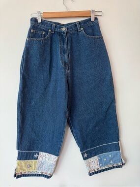 Nevada Vintage Patchwork Hem Capri Jeans